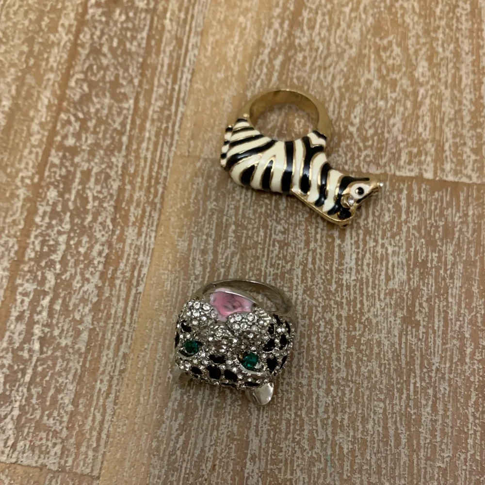 2 Animal Cocktail Rings - Picture 3 of 3